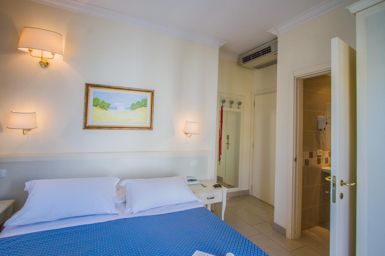 Double Room,635816781:JPEG